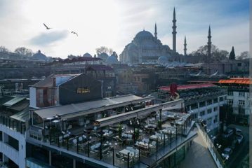 Hızlıca İstanbul’un en iyi on mekanı arasına girdi : BEST LOUNGE THE BOSPHORUS