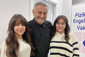 Sabit Akkaya’dan Hatay’daki depremzede ve Engelli Çocuklara Moral Ziyareti