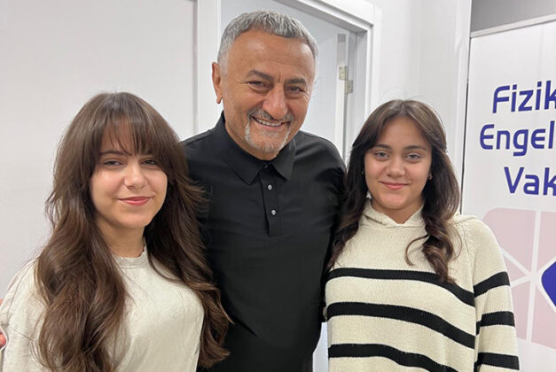 Sabit Akkaya’dan Hatay’daki depremzede ve Engelli Çocuklara Moral Ziyareti