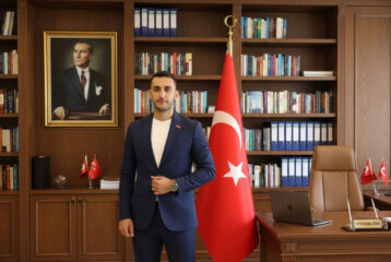 Kayhan Doğan Kimdir?