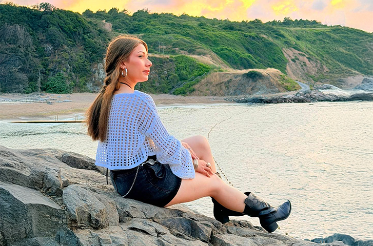 Ela Nur, İlk Teklisi “Bir Nefes Bir Gölge” ile Müzik Yolculuğuna Başladı